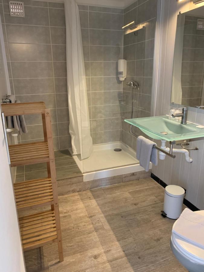 Hotel Le Canetois Экстерьер фото