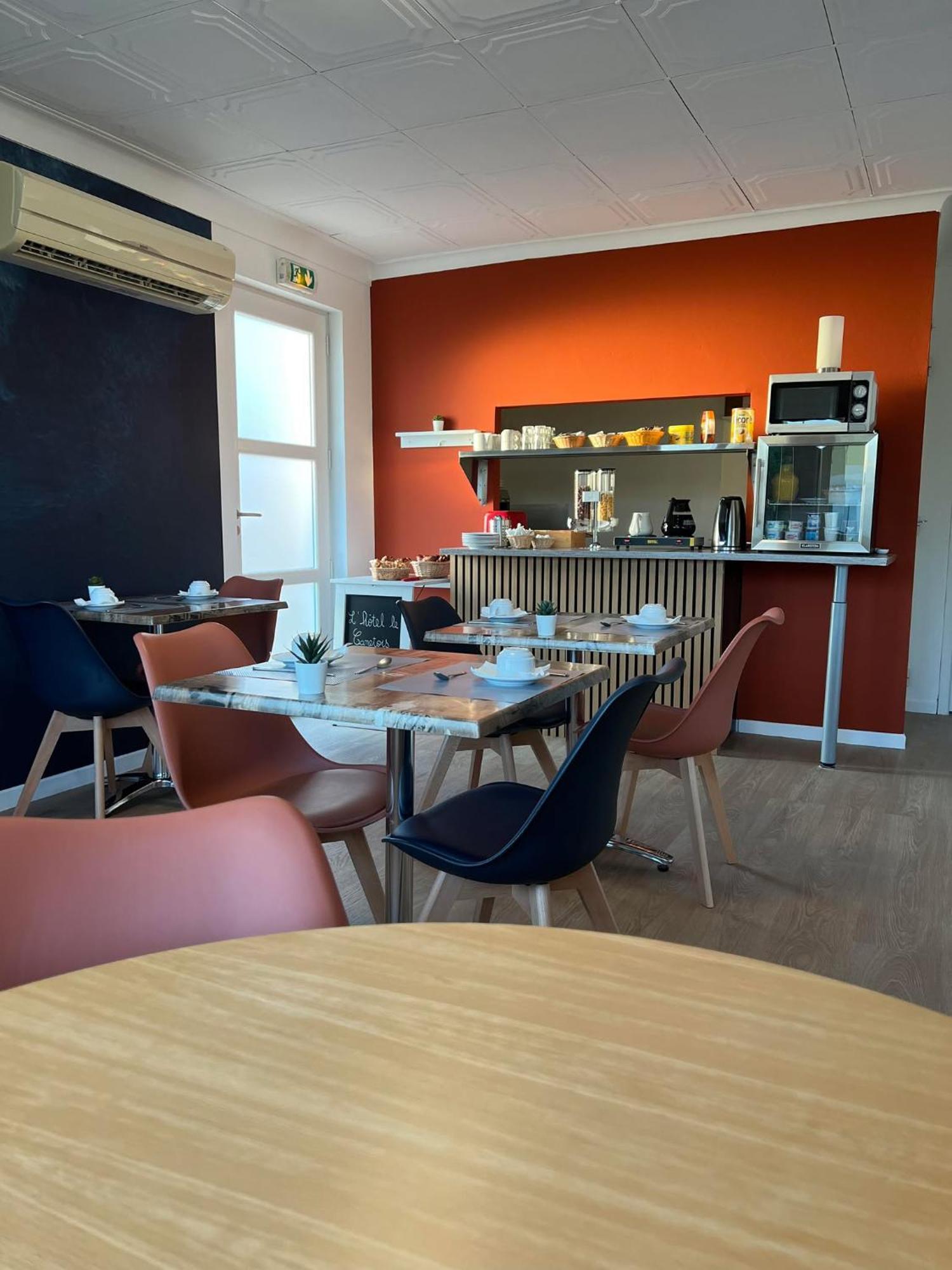 Hotel Le Canetois Экстерьер фото